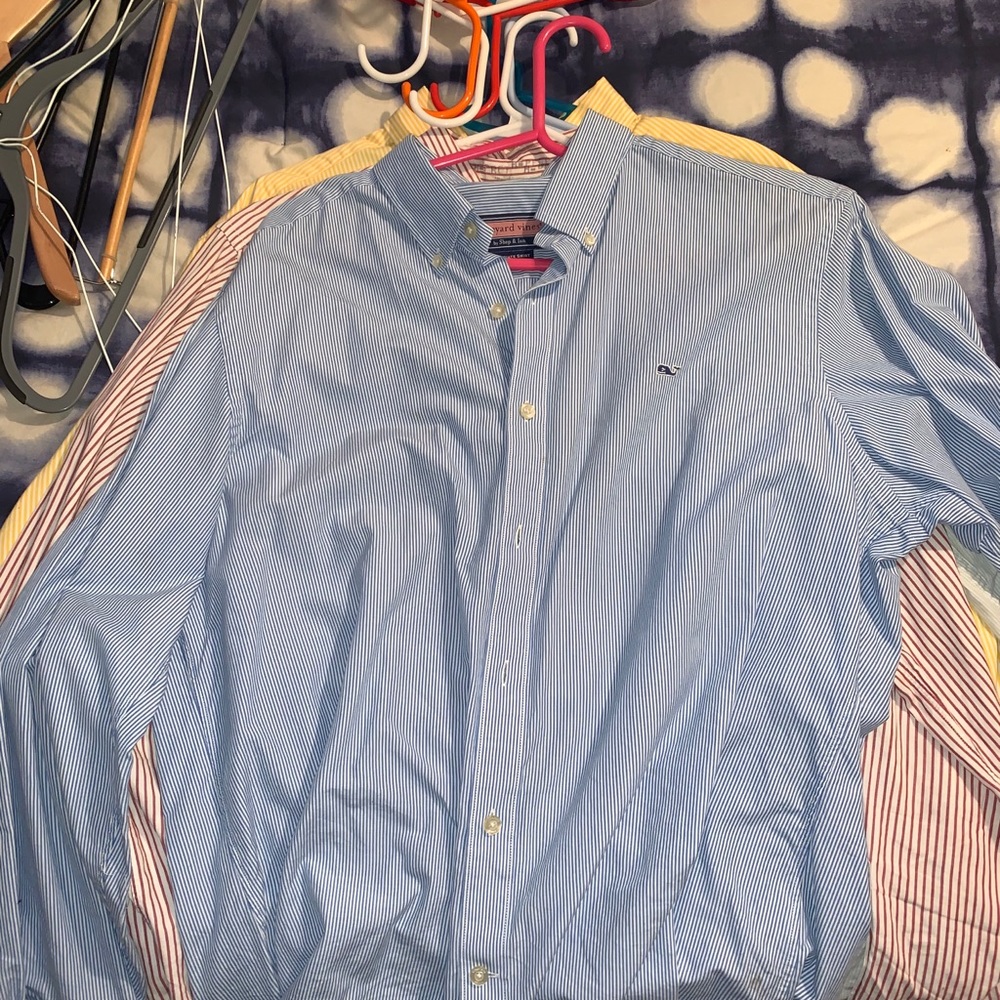 Vineyard Vines dress shirt